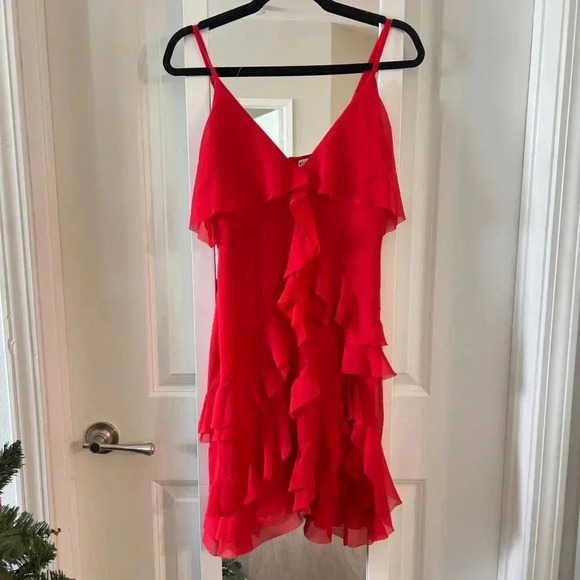 358 Alice + Olivia Red Ruffle Sleeveless Dress Size 8 - Picture 3 of 8